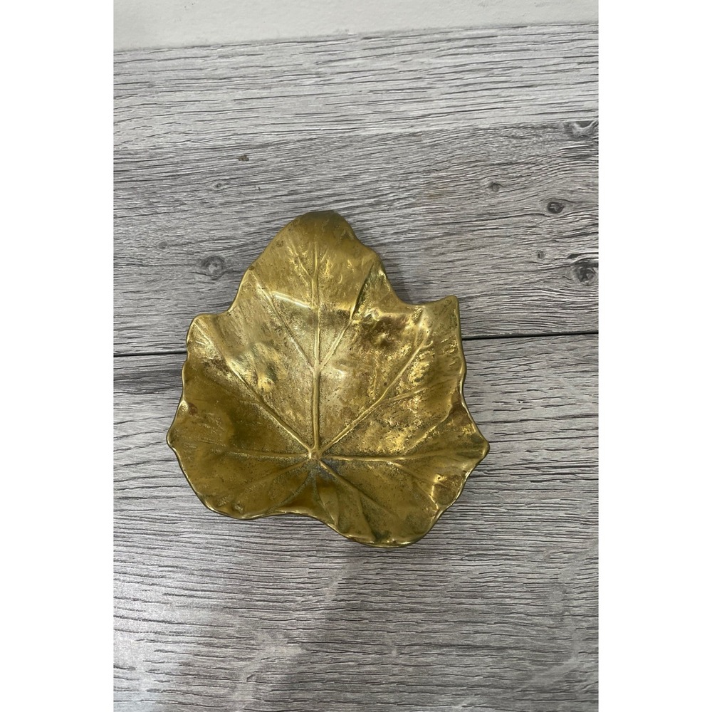 Vintage Virginia Metalcrafters‎ Brass Star Begonia Leaf Trinket Dish 1948 3-19